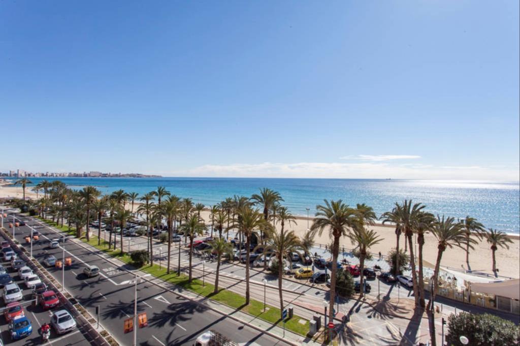 Apartamentos Bahía Alicante Exterior foto